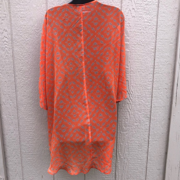 ❄️3/$18❄️ LulaRoe | Lindsay Arrow Kimono | M - Picture 6 of 8